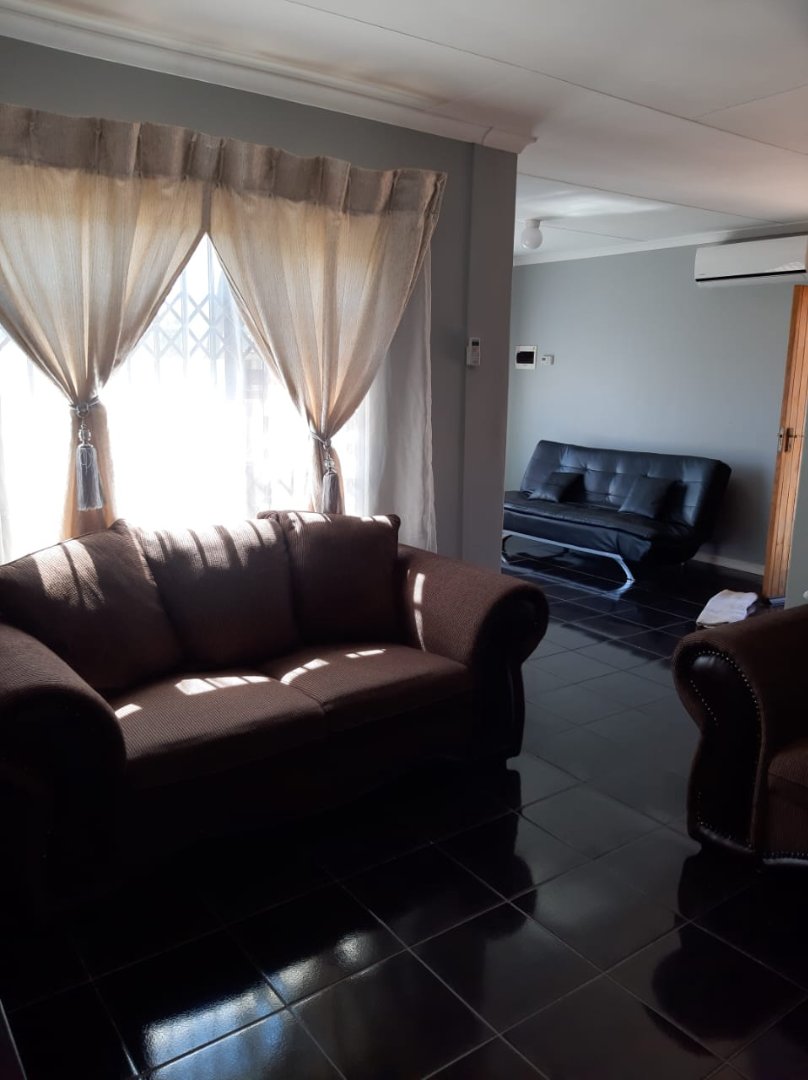 3 Bedroom Property for Sale in Heidedal Free State